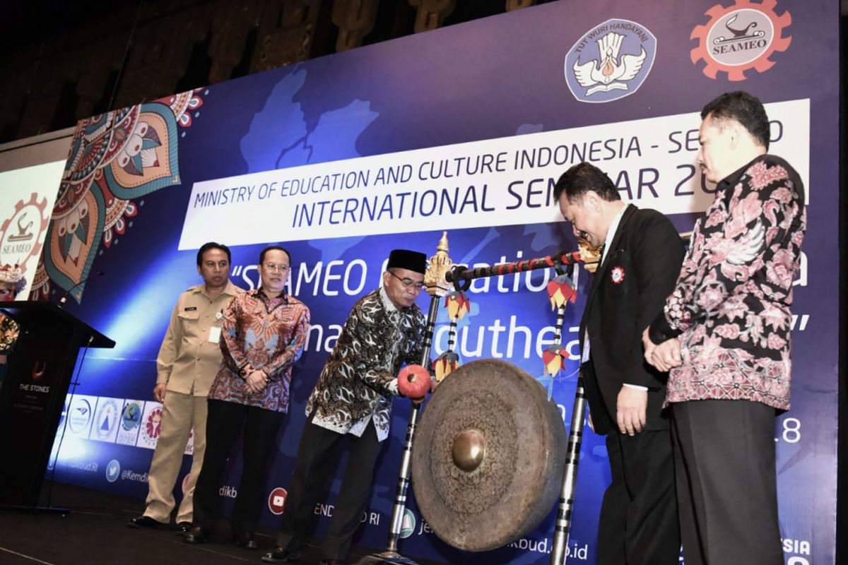 Kemendikbud bekerja sama dengan South East Asian Ministry of Education (SEAMEO) Secretariat menggelar seminar internasional di Kuta, Bali, Rabu (19/9/2018).