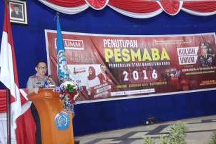 Kapolri Jenderal Tito Karnavian saat mengisi stadium general di penutupan Pengenalan Studi Mahasiswa Baru (Pesmaba) Universitas Muhammadiyah Malang, Kamis (8/9/2016)