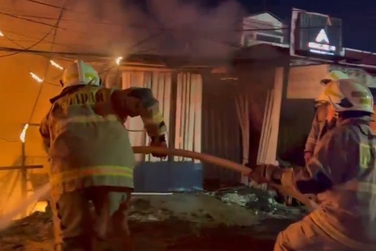2 Rumah di Pondok Bambu Jaktim Terbakar, Diduga karena Korsleting