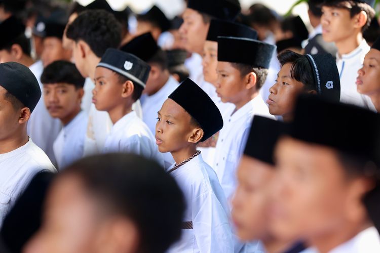 Santri Diminta Kuasai Teknologi di Era Digital