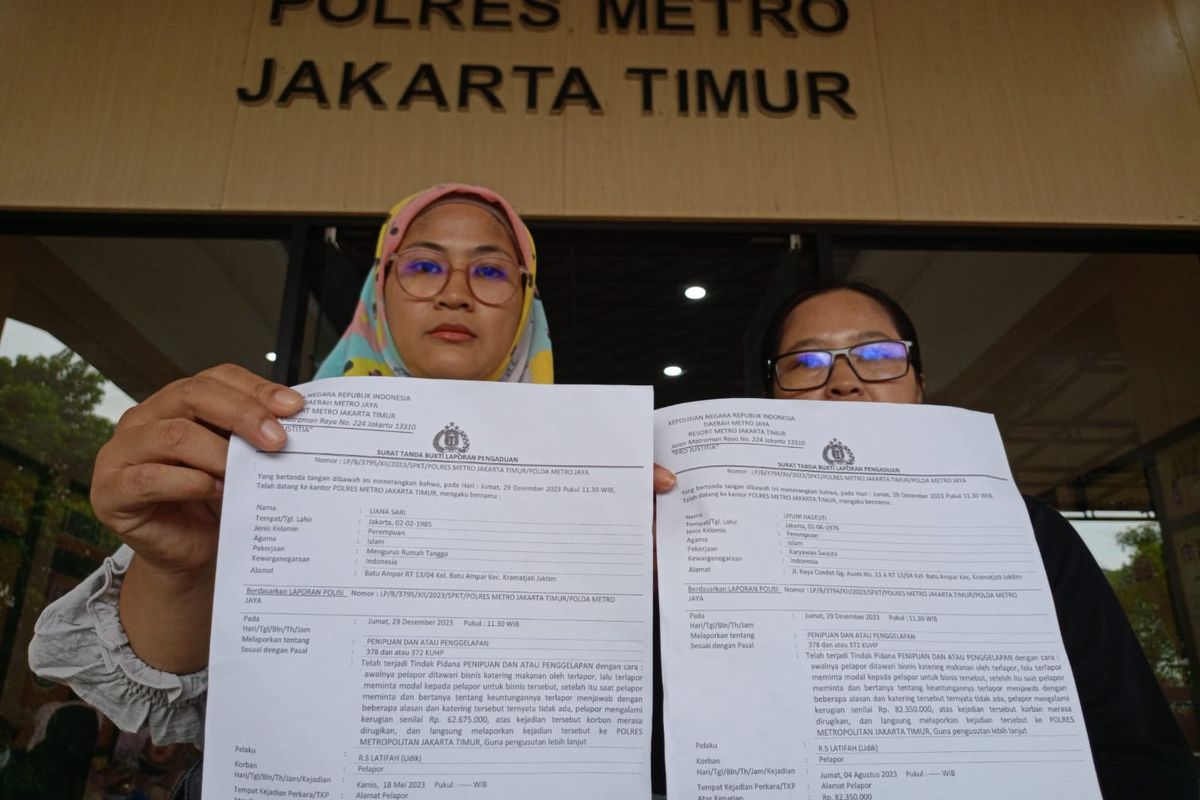 Dua korban investasi bodong berkedok bisnis katering di Badan Kepegawaian Negara (BKN) melaporkan penipuan itu ke Polres Metro Jakarta Timur, Jumat (29/12/2023).