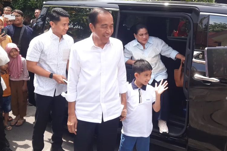 Riwayat Pendidikan Gibran Digugat, Jokowi: Nanti Sampai Ijazah Jan Ethes Dimasalahkan