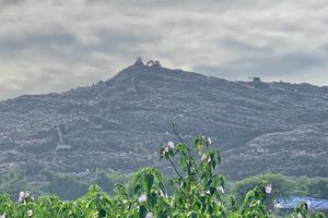 Sampah di Bantargebang Sudah Setinggi Gedung 16 Lantai