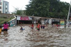 Banjir di Karawang, Akses ke Pemukiman Lumpuh, Aliran Air Deras