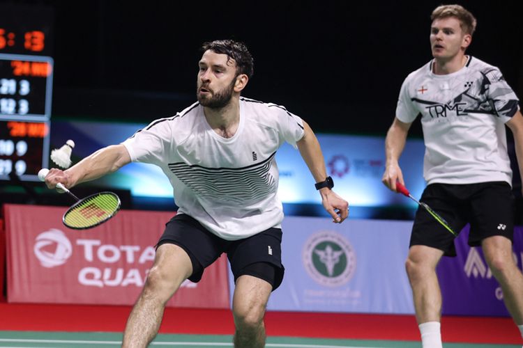 Pasangan ganda putra Inggris, Marcus Ellis/Chris Langridge di babak perempat final Yonex Thailand Open 2021