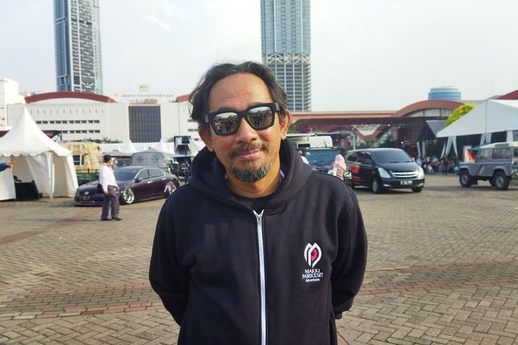 Bassist grup musik Ungu, Makki Parikesit saat ditemui di JIExpo Kemayoran, Jakarta Pusat, Minggu (10/4/2022). 