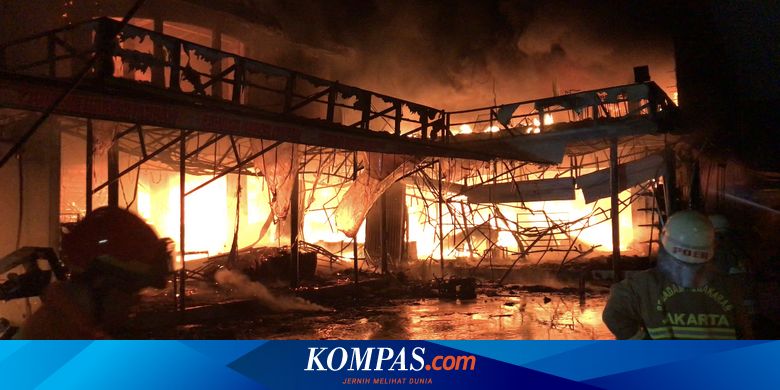 Tak Ada Korban Jiwa dalam Kebakaran Cahaya Swalayan di Cilandak KKO - Vimarsana News