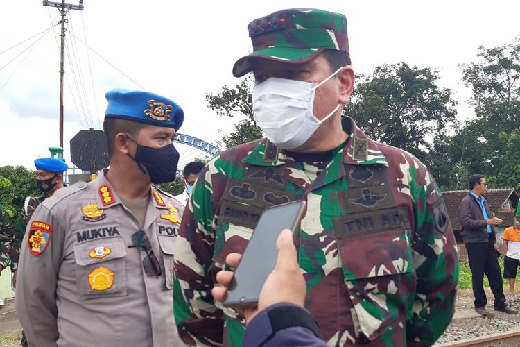 Danrem 074/Warastratama Surakarta, Kolonel Inf Rano Tilaar di Kalijambe, Sragen, Jawa Tengah, Senin (14/12/2020).