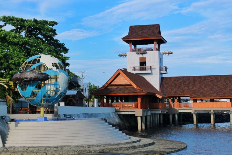 Kementerian PUPR telah menyelesaikan pengerjaan penataan Kawasan Pantai Malalayang di Kota Manado, Provinsi Sulawesi Utara.