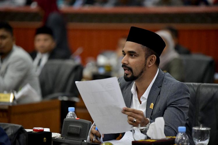 Foto Iskandar Usman Al-Farlaky, Komisi V DPR Aceh, Kamis (20/02/2020)