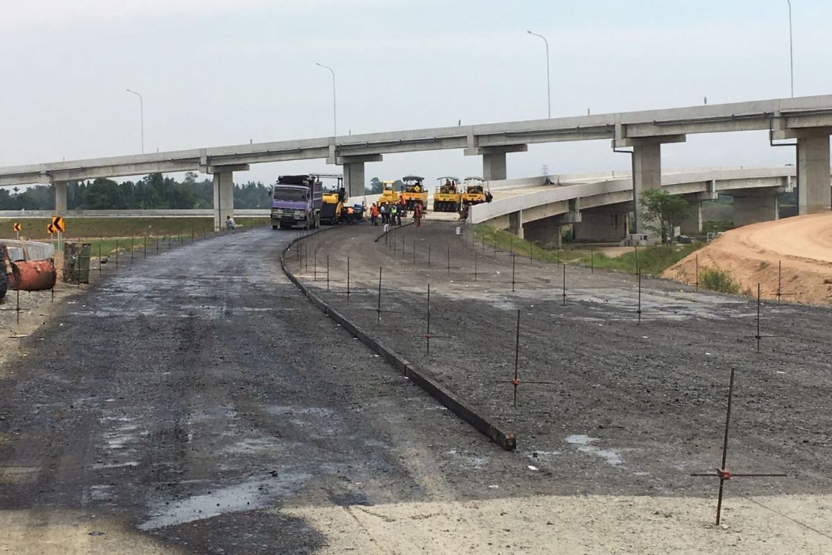 Kondisi aktual Jalan Tol Trans Sumatera ruas Medan-Kuala Namu-Tebing Tinggi.