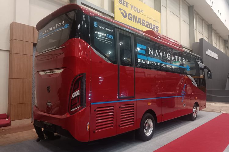 Bus listrik buatan Karoseri Tentrem