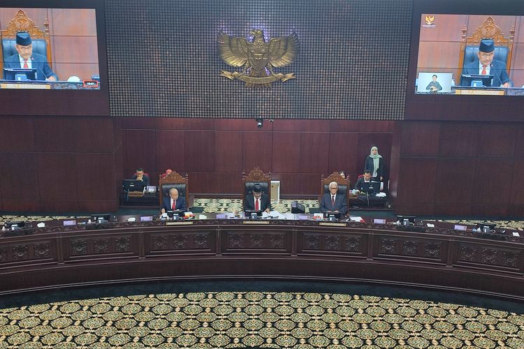 Sidang pembacaan putusan dugaan pelanggaran etik hakim konstitusi oleh Majelis Kehormatan Mahkamah Konstitusi (MKMK), Selasa (7/11/2023).