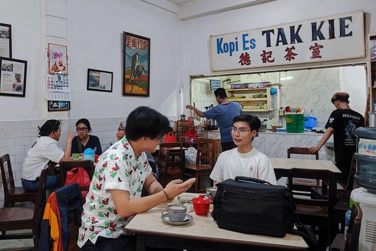Kopi Es Tak Kie, kuliner legendaris di Gang Gloria, Jakarta Barat, Rabu (4/10/2023).