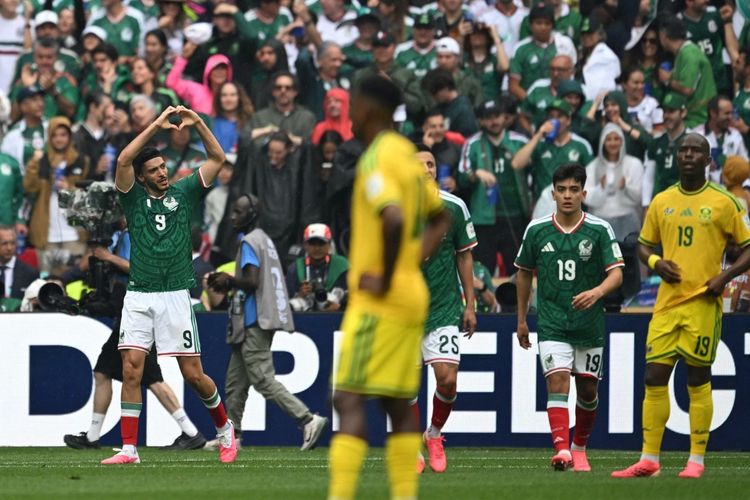 Hasil Meksiko Vs Afrika Selatan 2-0: Hujan Hartu Merah Hiasi Laga Pembuka!