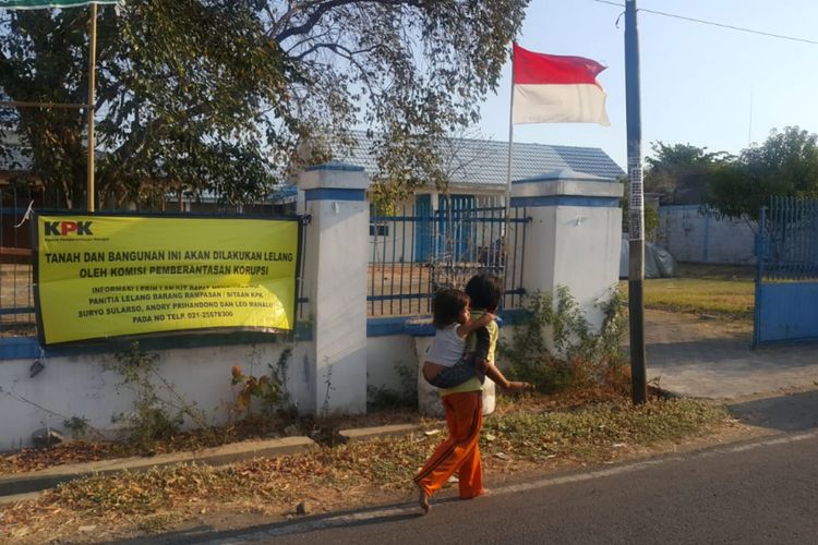 Inilah tanah dan bangunan milik terpidana korupsi, mantan Wali Kota Madiun, Bambang Irianto di Jalan Sikatan, Nambangan Lor, Kecamatan Manguharjo, Kota Madiun yang dilelang Komisi Pemberantasan Korupsi. 
