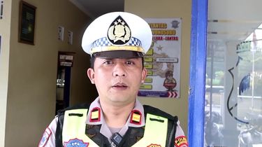 Detik-detik Bocah 6 Tahun Tertabrak Mobil Box di Wonosobo Terekam CCTV, Sempat Dicegah Remaja