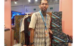 Konsisten Jaga Kualitas Selama 36 Tahun, Ini Cerita Produk Tenun Imam yang Mejeng di BRI UMKM EXPO(RT) 2025