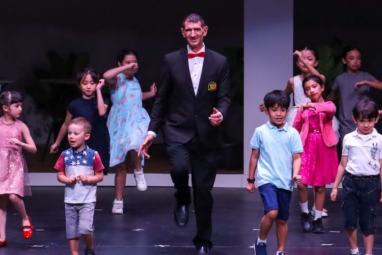 Binus School Simprug menggelar pertunjukan drama musikal yang dilakoni siswa dari jenjang TK hingga SMA mengangkat judul ?Superego? di Jakarta (12/4/2019).