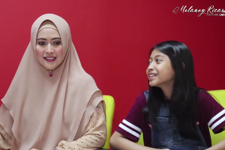 Mantan istri komedian Kiwil, Meggy Wulandari dan putri mereka, Meisya.