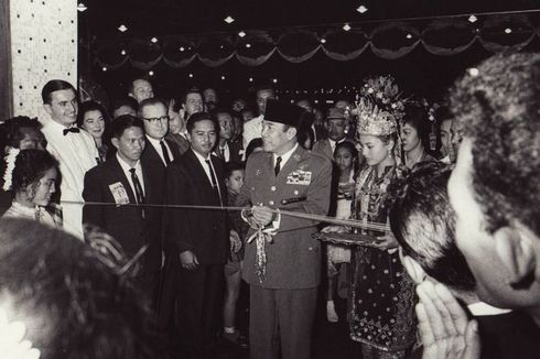 Pro-Kontra Politik Mercusuar Soekarno