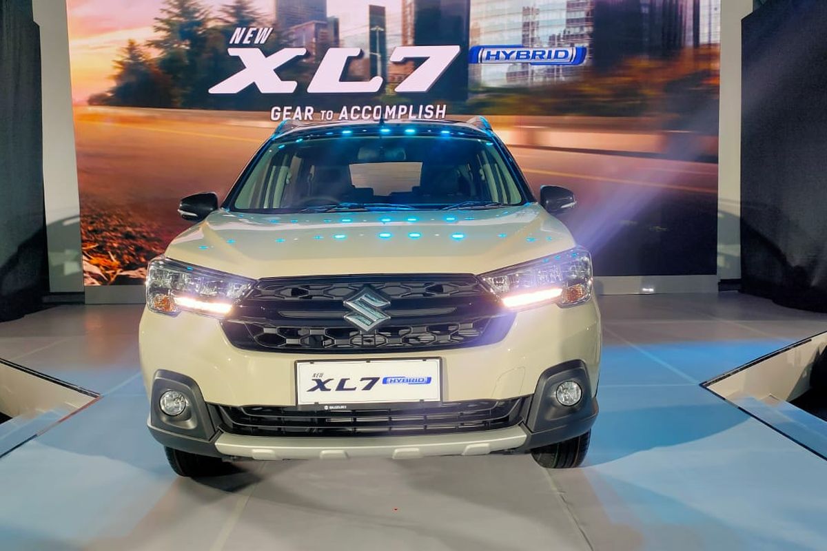 Suzuki XL7 Hybrid