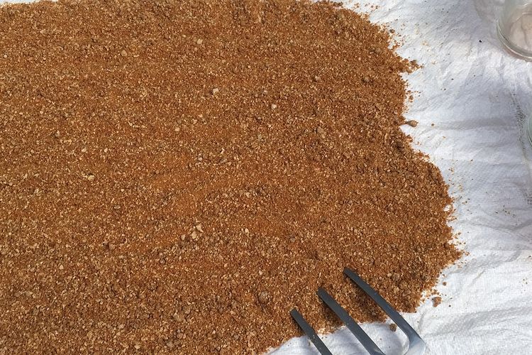 Ilustrasi pupuk bokashi, membuat pupuk bokashi. 