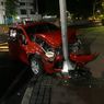 Kecelakaan di Jalan MH Thamrin, Satu Mobil Oleng hingga Tabrak Tiang Lalu Lintas 