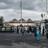 Warga Berdatangan ke Gedung Agung Yogyakarta untuk Shalat Idul Adha bersama Presiden Jokowi