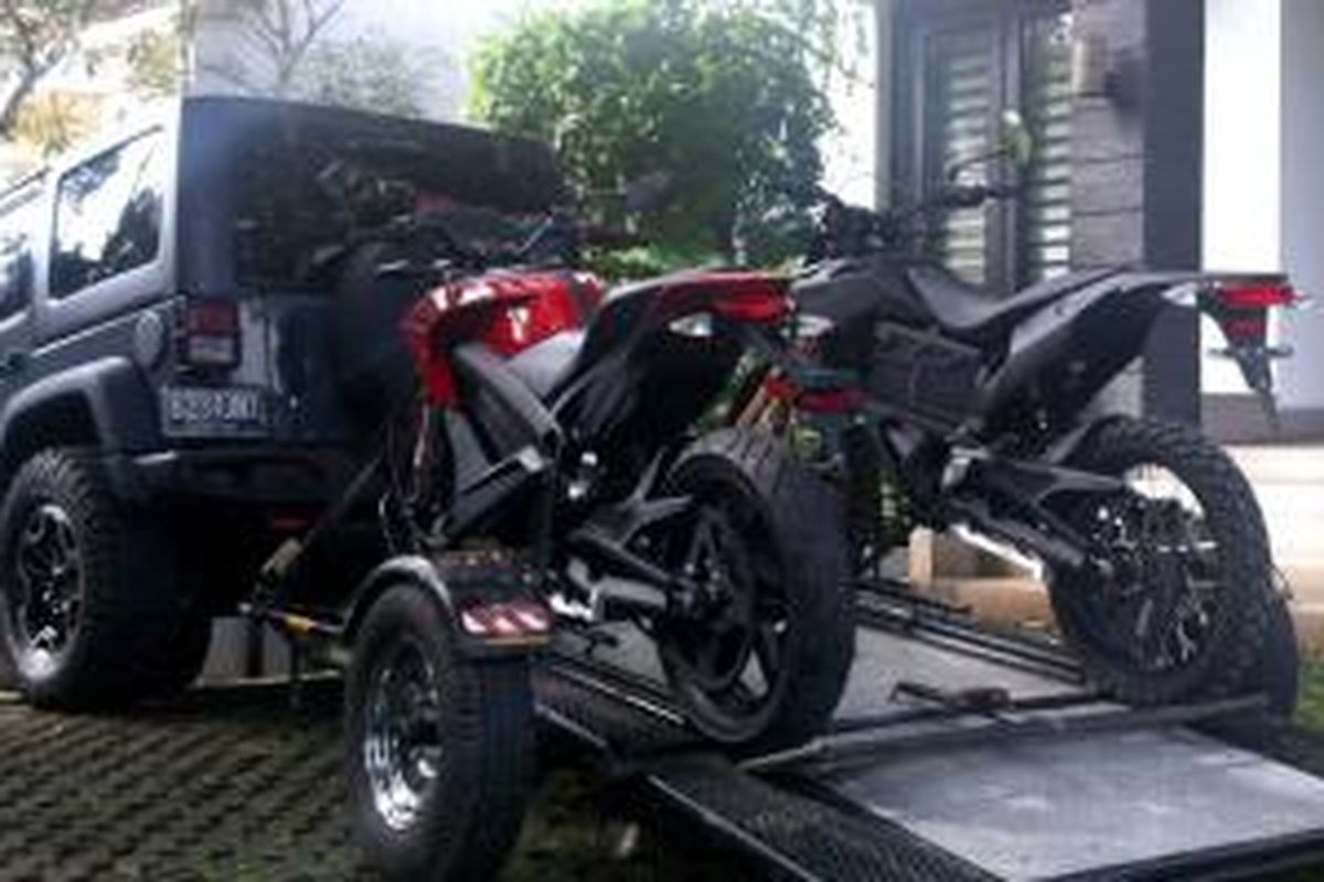 Dua unit demo Zero Motorcycles dibeli atas permintaan khusus konsumen.