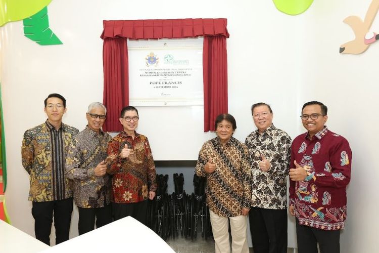 Pemberkatan Gedung Women And Children Centre Rumah Sakit Pantai Indah Kapuk oleh Paus Fransiskus/ Pope Francis