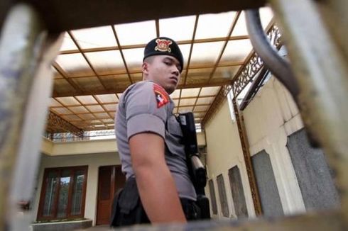 Wartawan Diusir Brimob Saat Liputan di Rumah Budi Gunawan