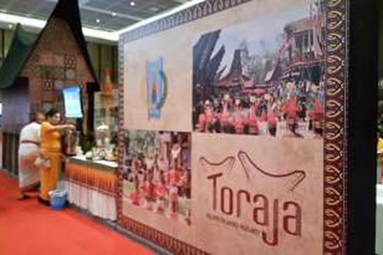 Stan Tana Toraja di Bali and Beyond Travel Fair (BBTF) 2016, di Nusa Dua, Bali. BBTF digelar 23-25 Juni 2016.