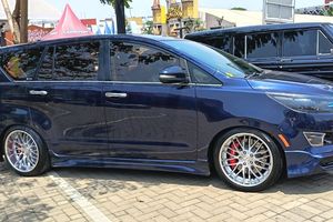 Kijang Innova Reborn Disulap Jadi Clean Racing, Habis Rp 100 Jutaan