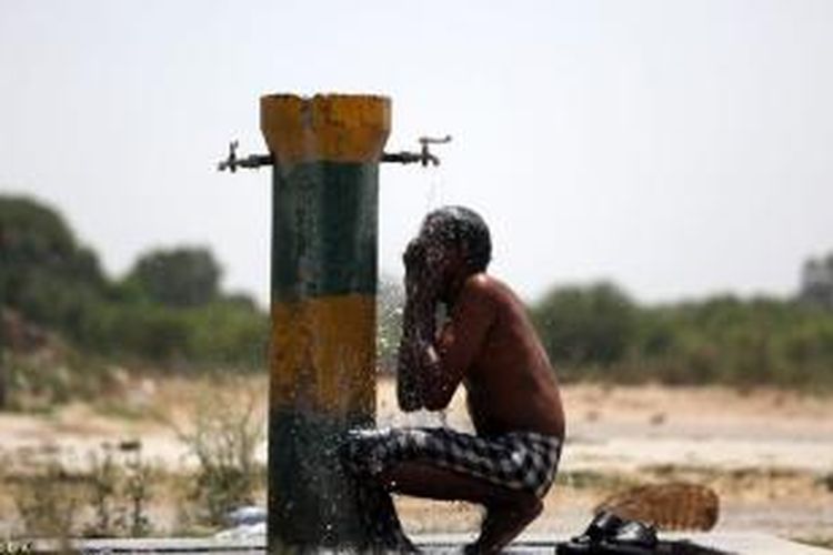 Selama sepekan terakhir gelombang panas yang menghantam India telah menewakan lebih dari 1.100 orang.