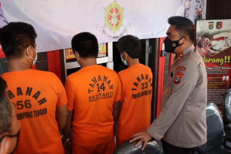 Ketiga pelaku pembunuhan anak sulung di Lampung Tengah.