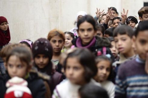 Angelina Jolie Prihatin Pengungsi Suriah