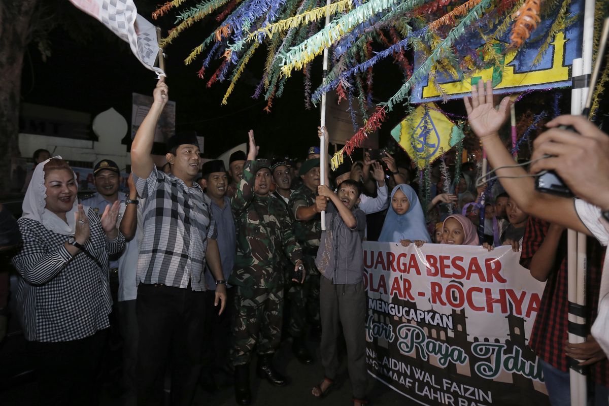 A takbiran parade in Semarang, Central Java 