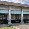 Mengungkap Sejarah Dua Gerbong Kereta di Alun-Alun Kidul Keraton Surakarta