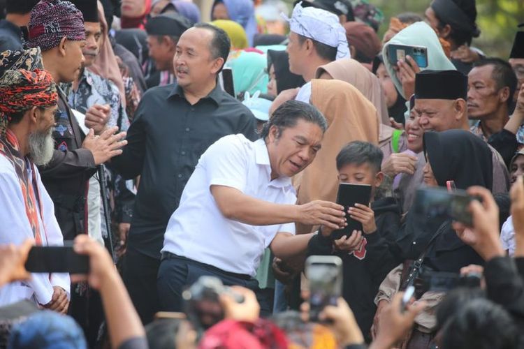 Pj Gubernur Banten Al Muktabar. 