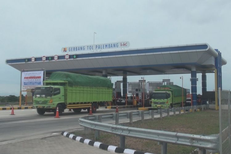 Gerbang tol Palindra mulai hari ini (Jumat, 21/9/2018) sejak pukul 00.00 diberlakukan tarif baru bagi pengguna yang nilainya mencapai Rp 20.000 dari sebelumnya Rp 6.000 untuk kendaraan golongan 1.