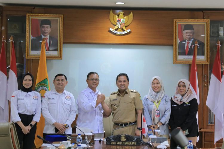 Wali Kota (Walkot) Tangerang Arief Rachadiono Wismansyah menerima kunjungan jajaran Komisi Penyiaran Indonesia Daerah (KPID) Provinsi Banten, Selasa (4/7/2023).