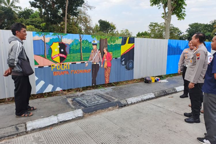 Sentilan Seniman untuk Tertib Lalu Lintas melalui Lukisan di Benteng Fort Willem I Ambarawa