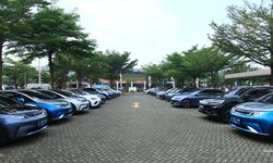 Peluang Bisnis UMKM di Tengah Perkembangan Mobil Hybrid dan Listrik