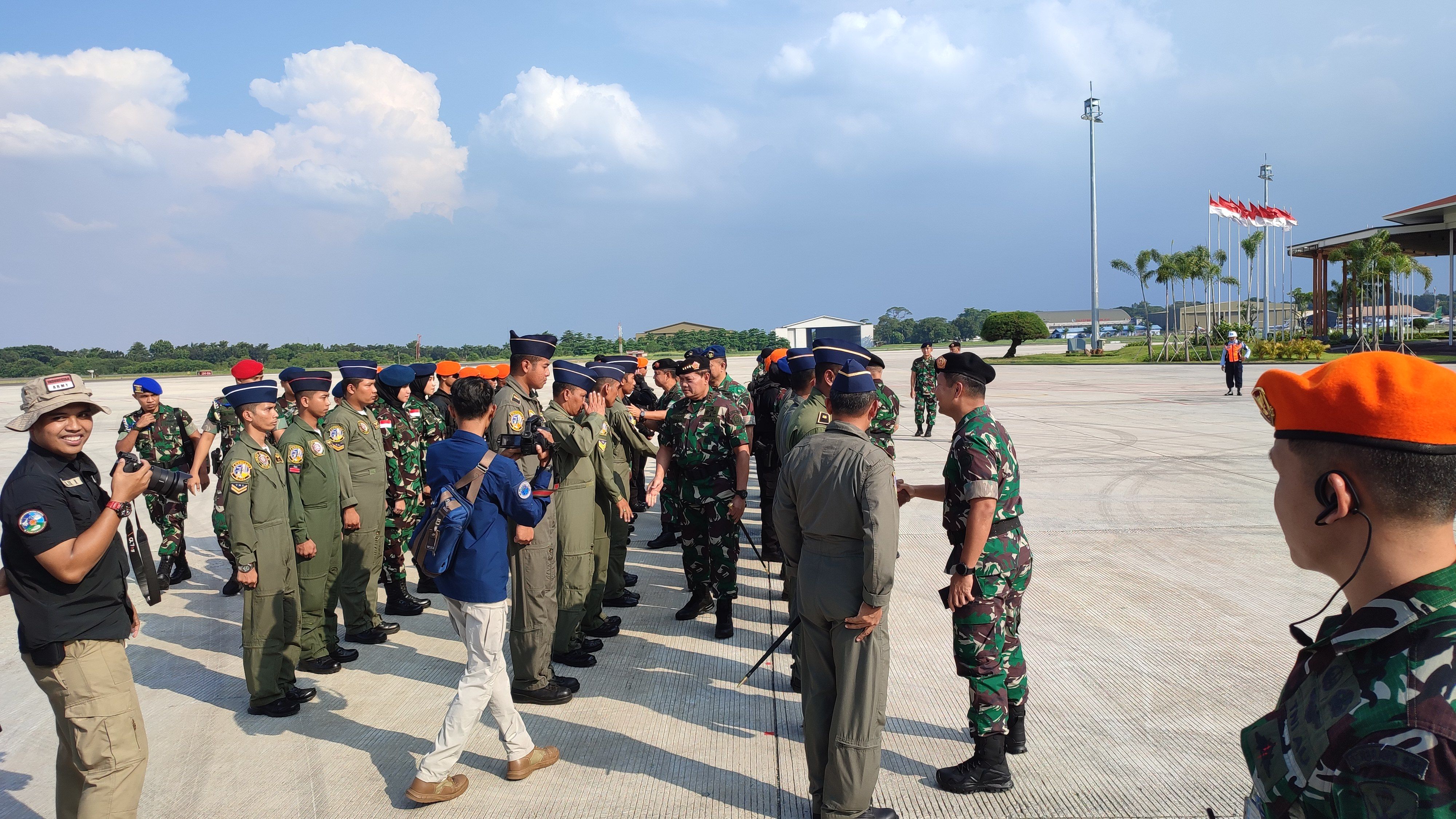 Beda Cara Indonesia dengan Negara Lain dalam Evakuasi Warga dari Sudan