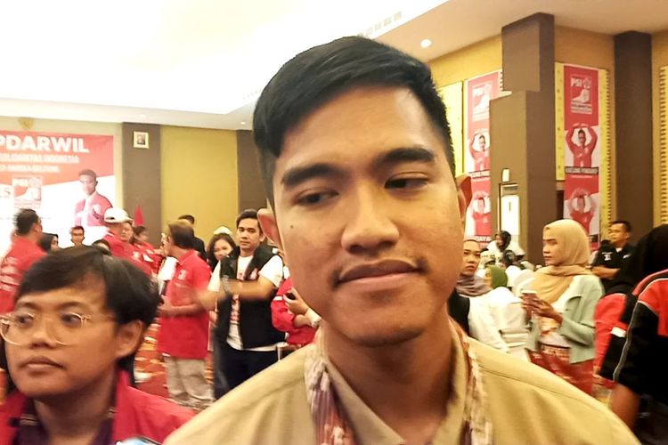 Kaesang Pangarep seusai konsolidasi Partai Solidaritas Indonesia (PSI) di Kota Pangkalpinang  Kepulauan Bangka Belitung  Senin (8/1/2024).