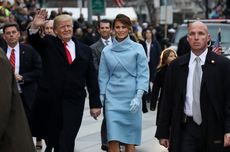 8 Potret Gaya Ikonik Melania Trump, Gemar Eksperimen Gaya