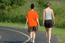 Jalan Kaki Lebih Efektif Turunkan Risiko Diabetes Ketimbang Berlari