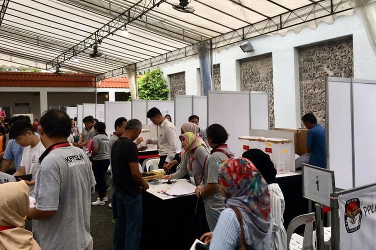 Suasana pencoblosan di Cluster 1, KBRI Singapura, Minggu pagi (14/3/2019)