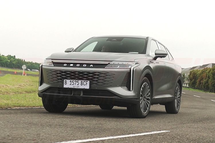 Omoda O9